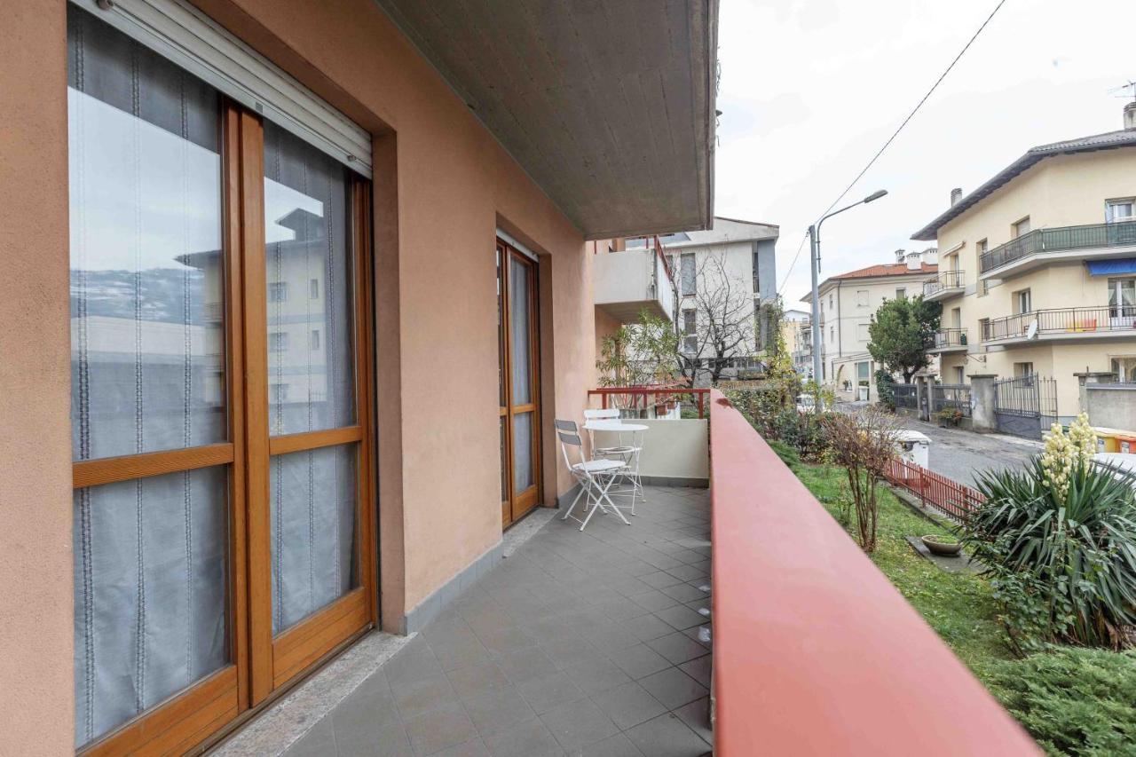 Casa Alpina - Appartamento Aosta Ngoại thất bức ảnh